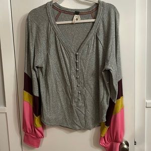 We the free- free people gray bat wing big sleeve large